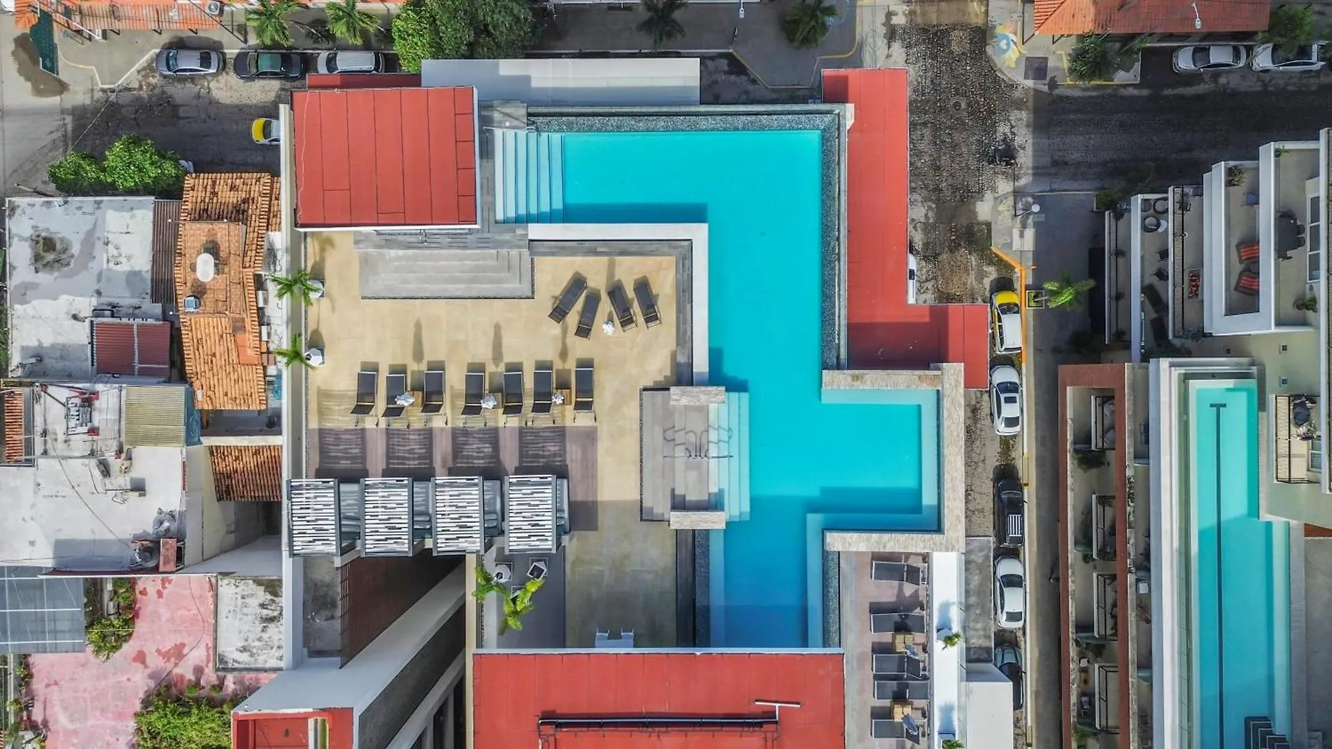 Studio In Central Location, Rooftop Pool, Hot Tub, Gym, Fire Pit プエルトバラータ